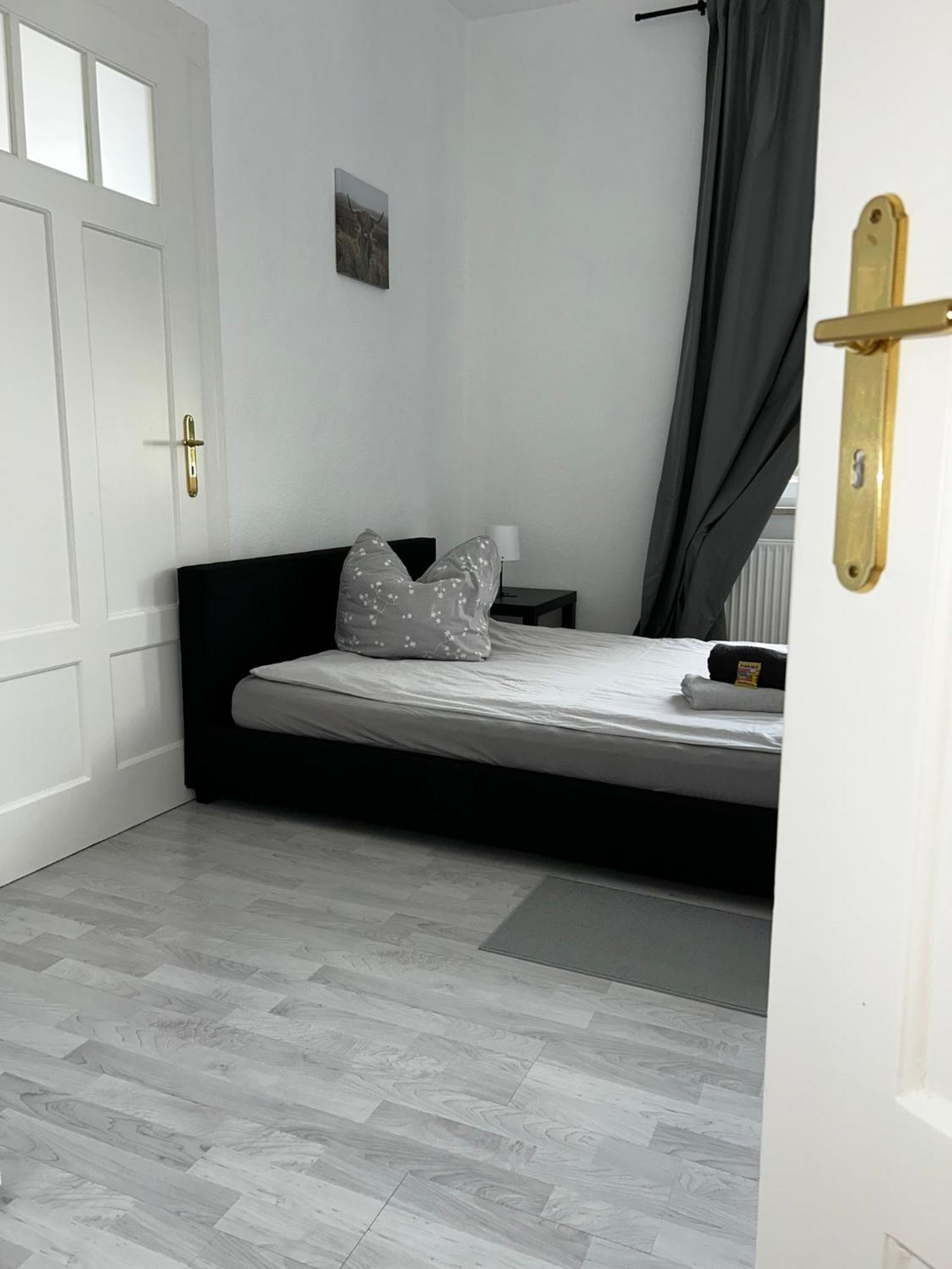 Monteurwohnung Burchard I Rosenau - Platz Fuer 6 Personen Apartment *